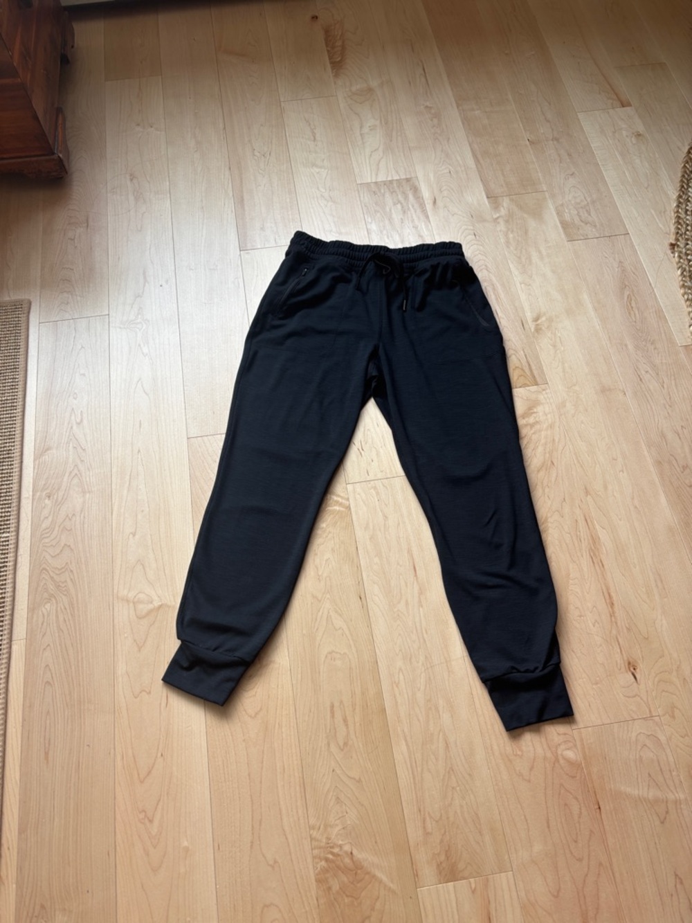Beyond Yoga Black womens joggers